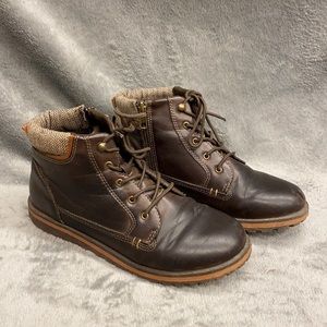 Eddie Bauer Quail midi boot. Size 5